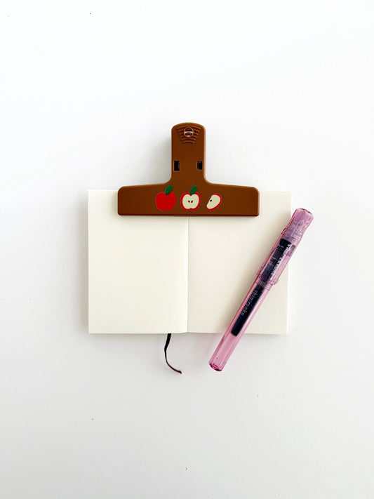 The Paper + Craft Pantry – Apple Clip